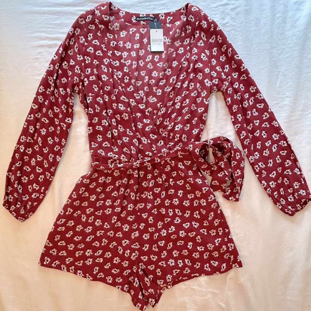 NWT ABERCROMBIE & FITCH ROMPER